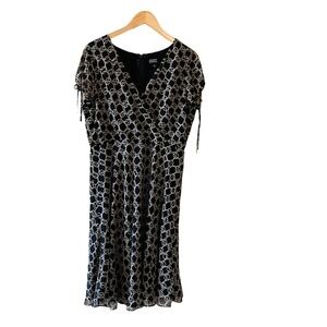 Adrianna Papell Silk Printed V Neck Belted Dress Size 14 Petite Navy Cream